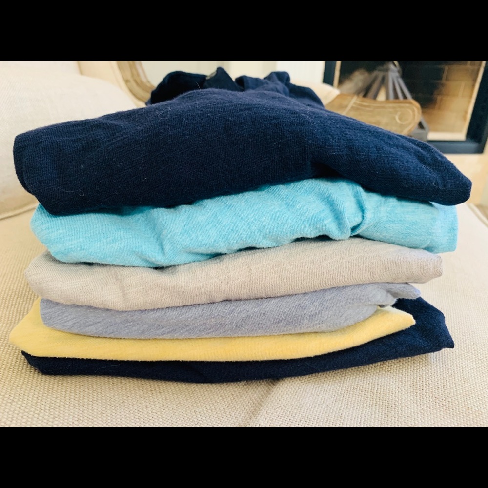 Bundle of 5 Banana Republic polo shirts